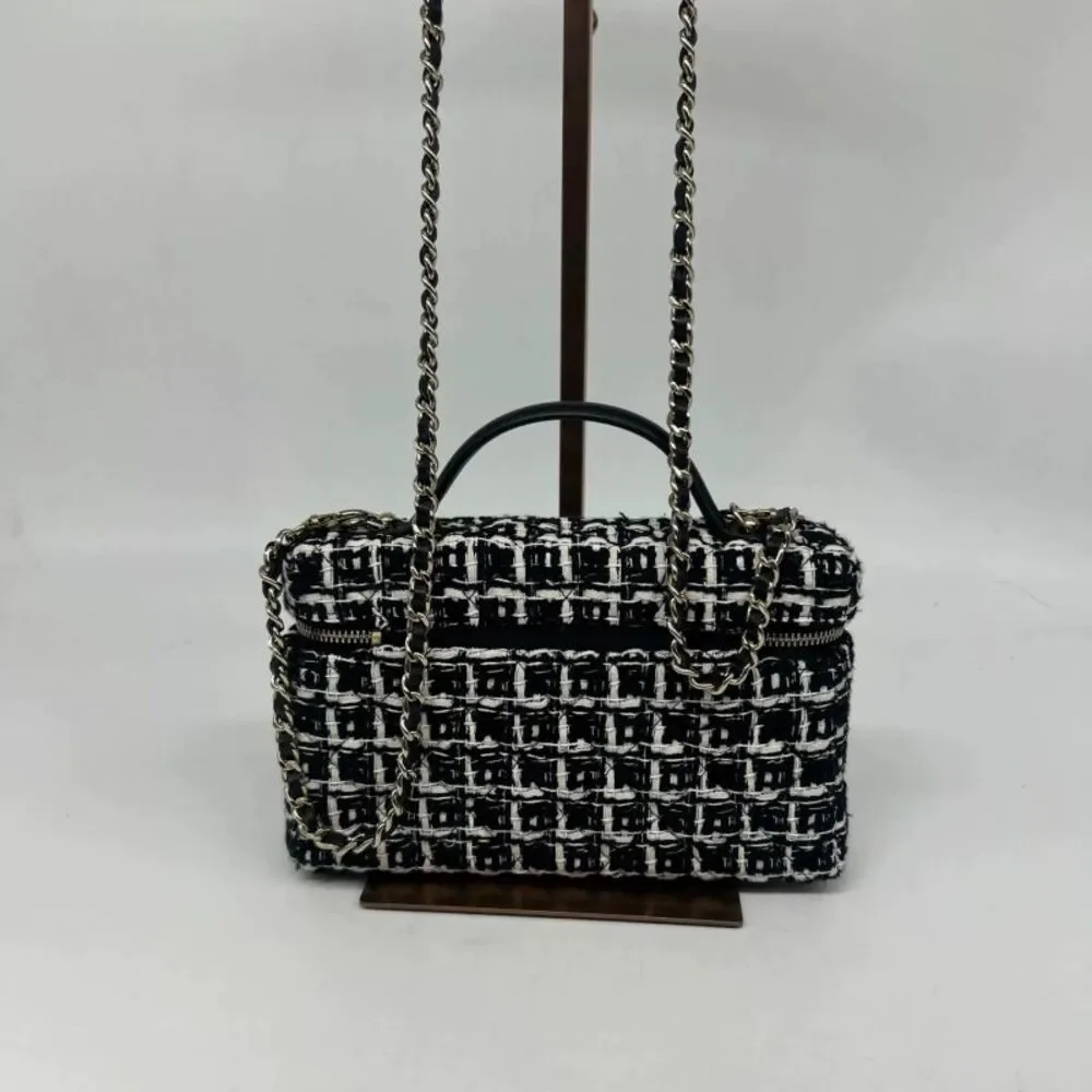 Chanel Women Pre-Loved Bag Very Good Condition